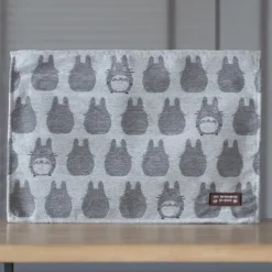 Maison Ghibli Cuisine Et Table|Dessous de table Silhouette Totoro Gris - Mon Voisin Totoro