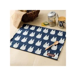 Maison Ghibli Cuisine Et Table|Dessous de table Silhouette Totoro Blanc - Mon Voisin Totoro