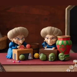 Maison Ghibli Boites À Bijoux|Figurine pot à crayon Yubaba tricote - Le Voyage de Chihiro
