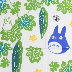 Maison Ghibli Linge De Maison|Textile|Tenugi Totoros perdus dans les feuilles - Mon Voisin Totoro
