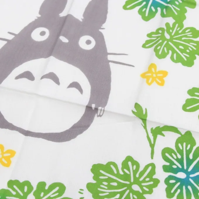 Maison Ghibli Linge De Maison|Textile|Tenugi Totoros perdus dans les feuilles - Mon Voisin Totoro